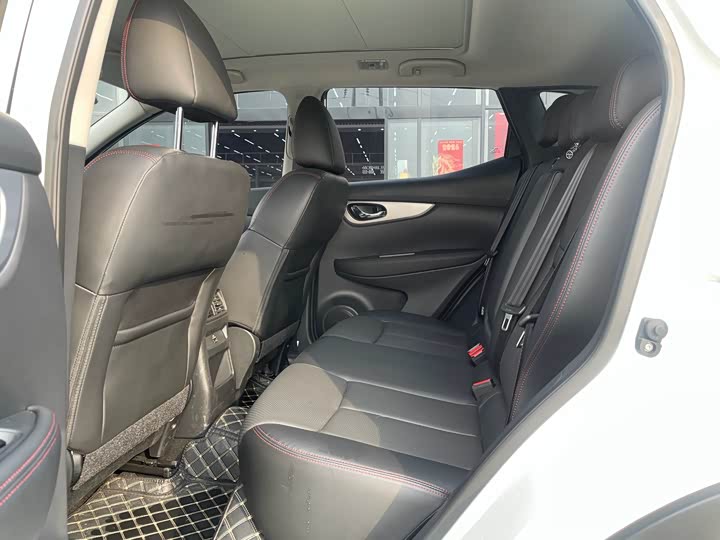 Фото 6 - Nissan Qashqai