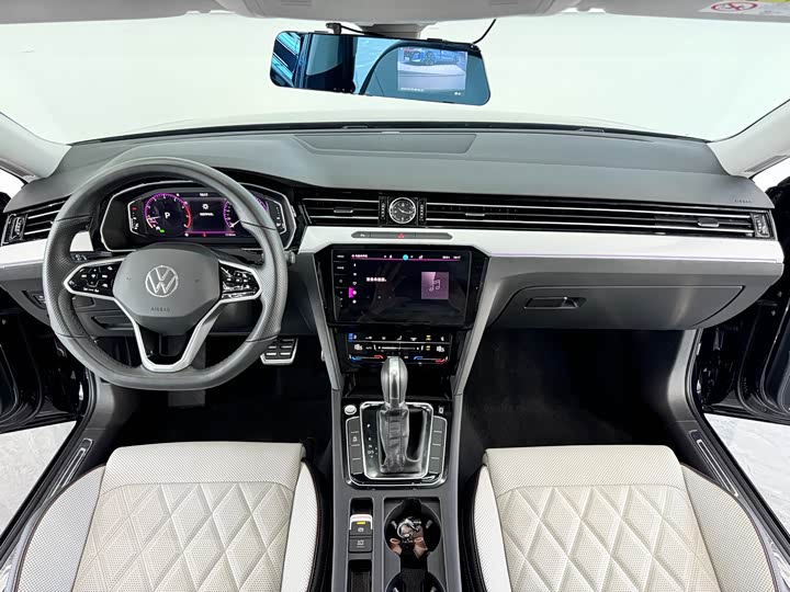 Фото 5 - Volkswagen Magotan