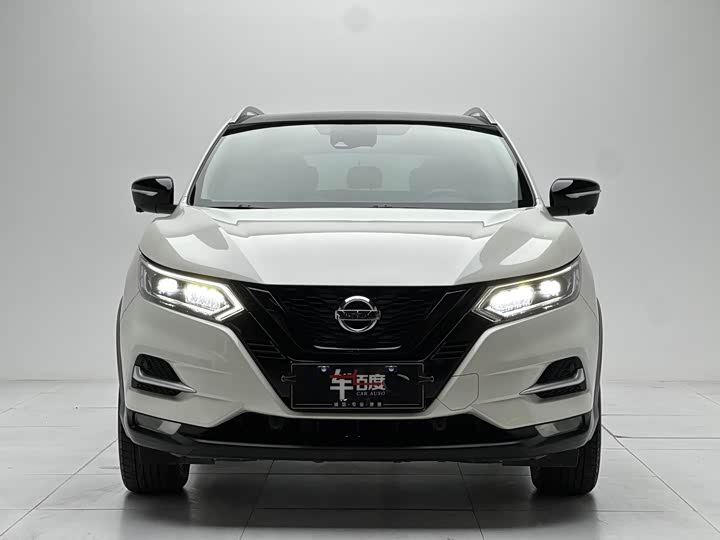 Фото 2 - Nissan Qashqai