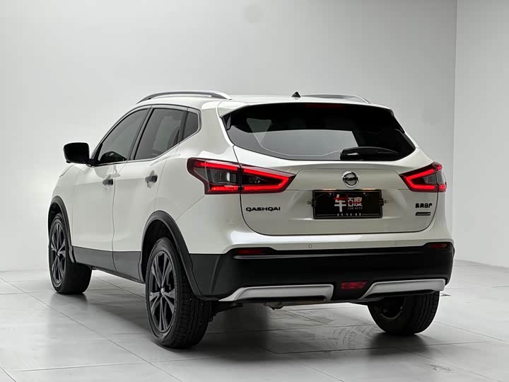 Фото 6 - Nissan Qashqai