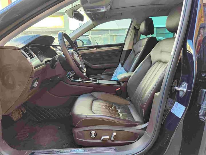 Фото 2 - Volkswagen Phideon