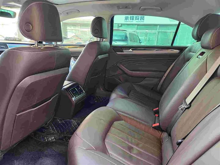 Фото 4 - Volkswagen Phideon