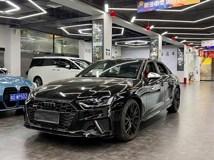 Фото 1 - Audi S4