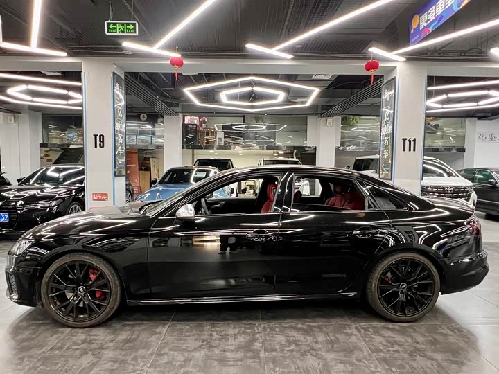 Фото 3 - Audi S4