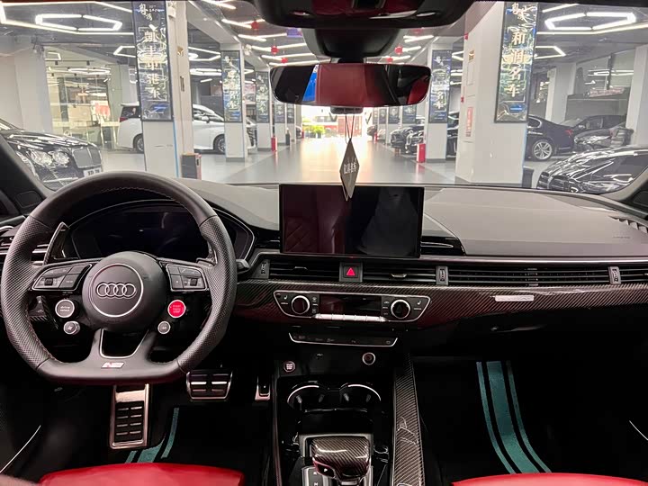 Фото 6 - Audi S4