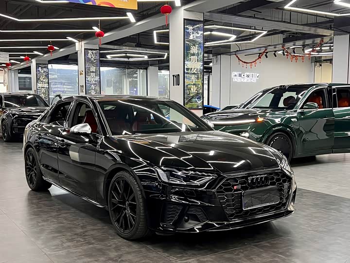 Фото 9 - Audi S4