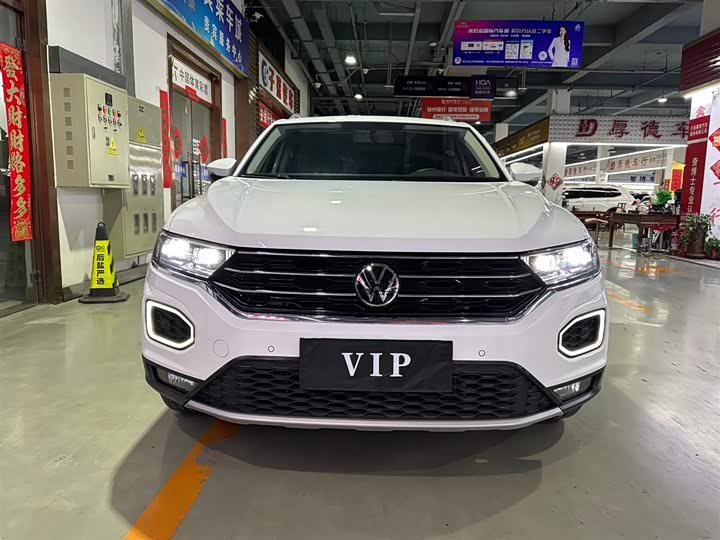 Фото 2 - Volkswagen T-Roc