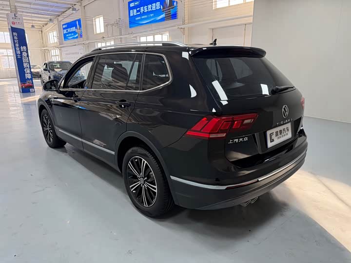 Фото 6 - Volkswagen Tiguan L Pro
