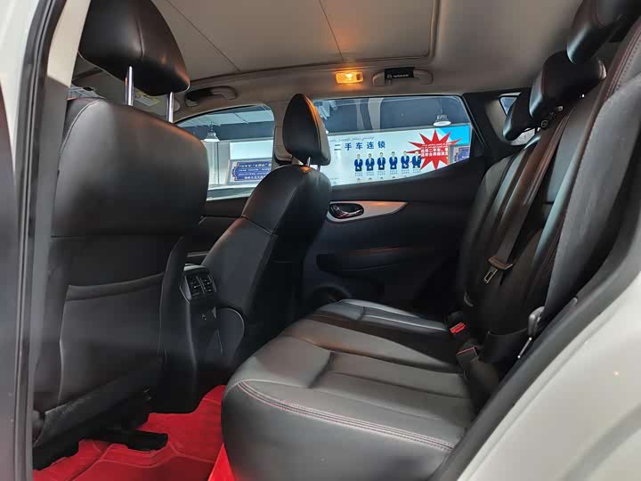 Фото 6 - Nissan Qashqai