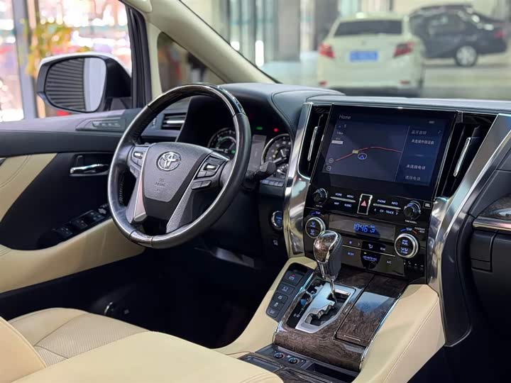 Toyota Alphard 2021 2021款 双擎 2.5L 尊贵版