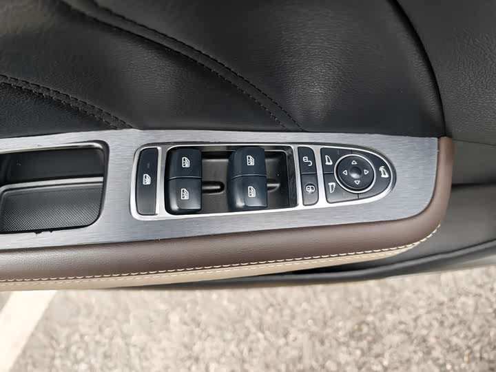 Фото 6 - BYD Song Max Hybrid