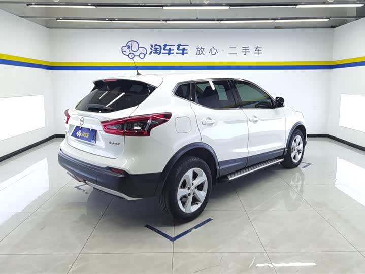 Фото 3 - Nissan Qashqai