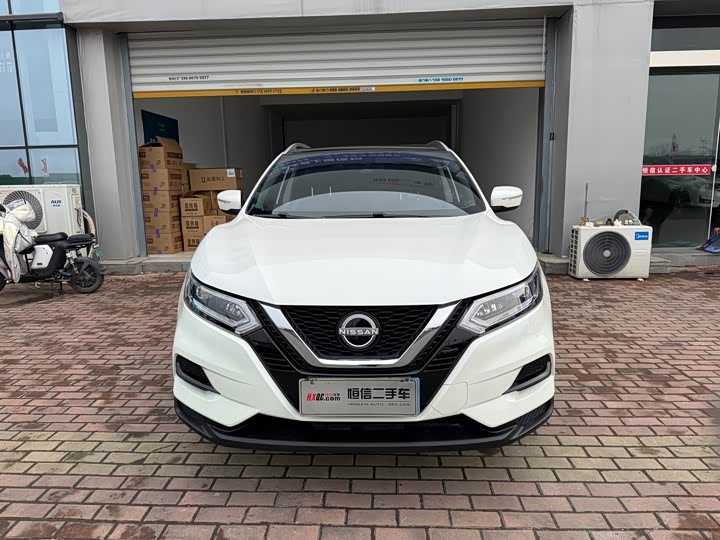 Фото 2 - Nissan Qashqai