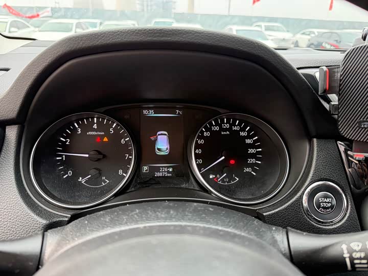 Фото 8 - Nissan Qashqai