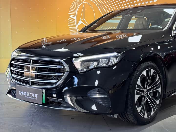 Фото 2 - Mercedes-Benz E-Class Hybrid