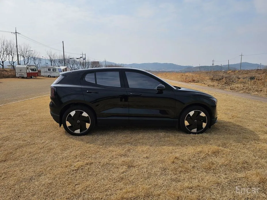 Фото 8 - Volvo EX30