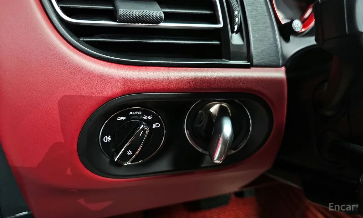 Фото 13 - Porsche Macan