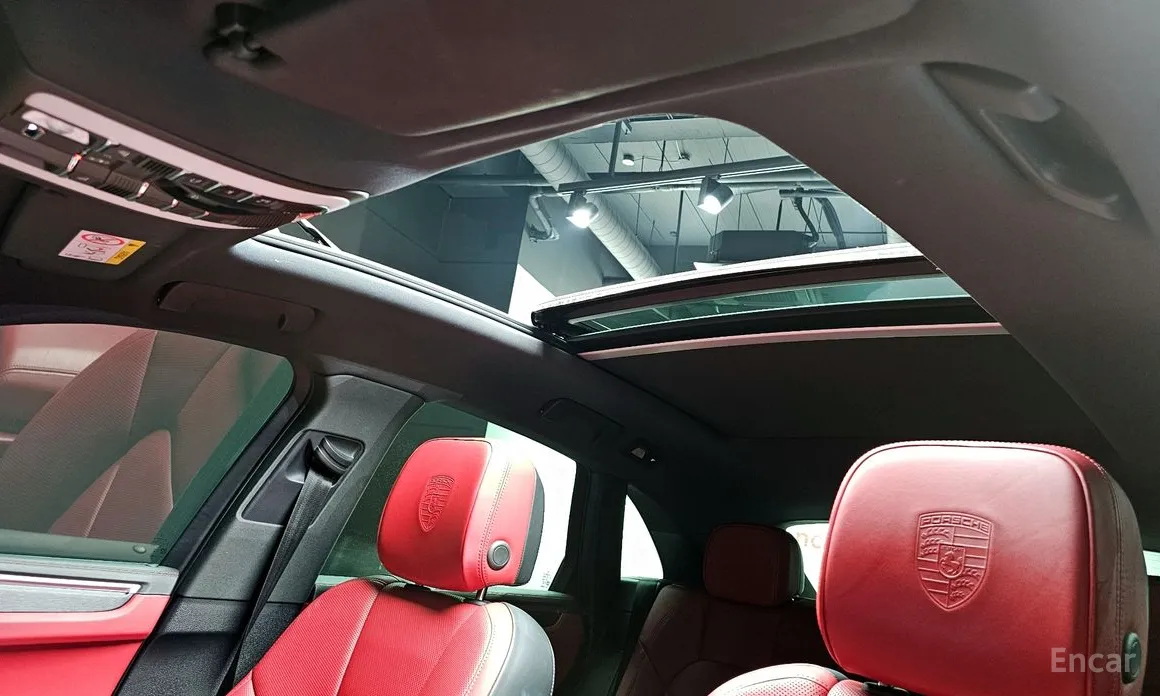 Фото 18 - Porsche Macan