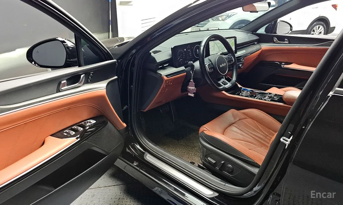 Фото 10 - Kia K5