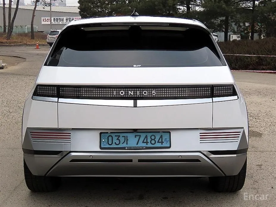 Фото 4 - Hyundai Ioniq 5