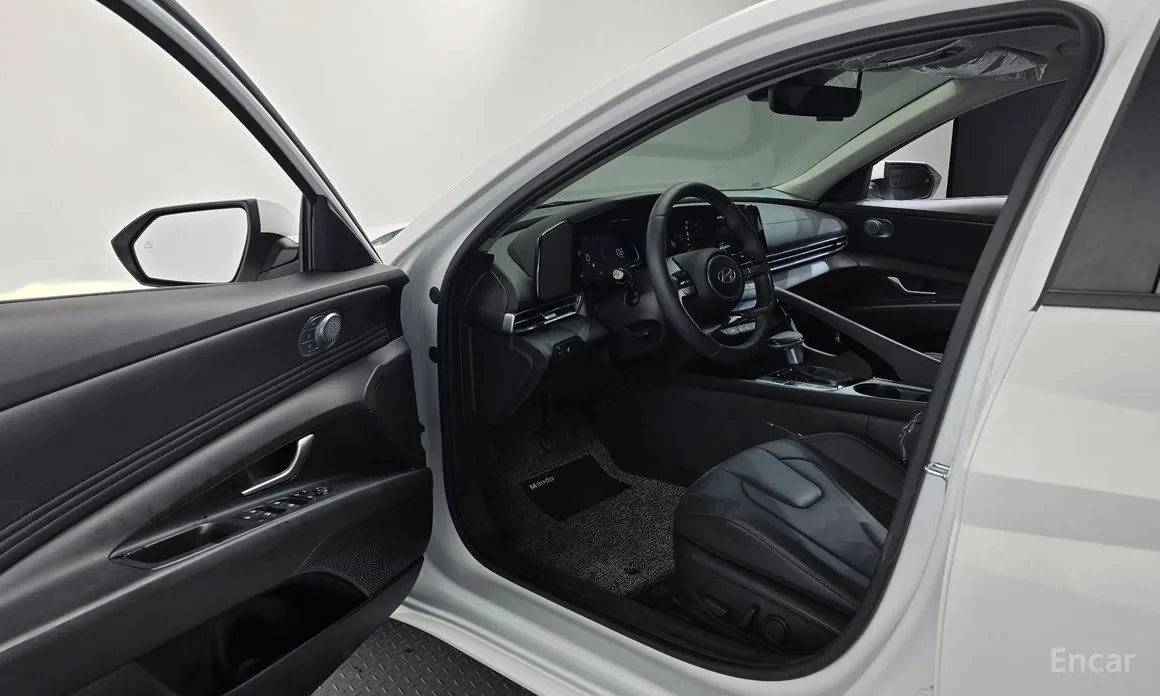 Фото 10 - Hyundai Avante