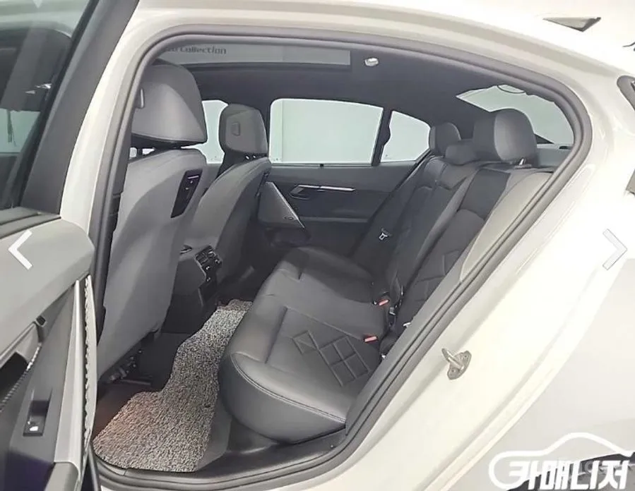 Фото 12 - BMW 5 Series