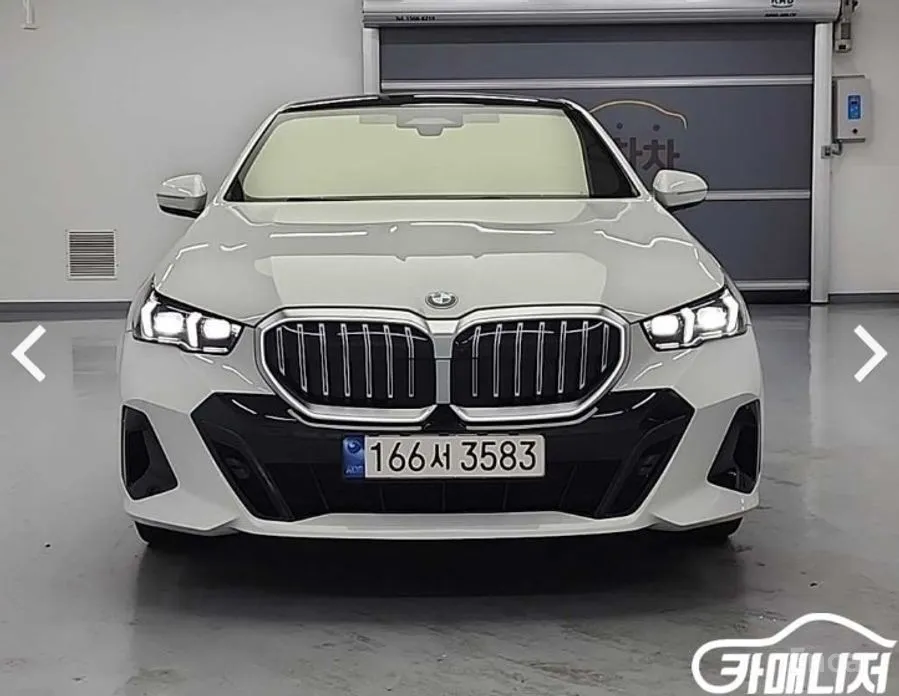 Фото 2 - BMW 5 Series