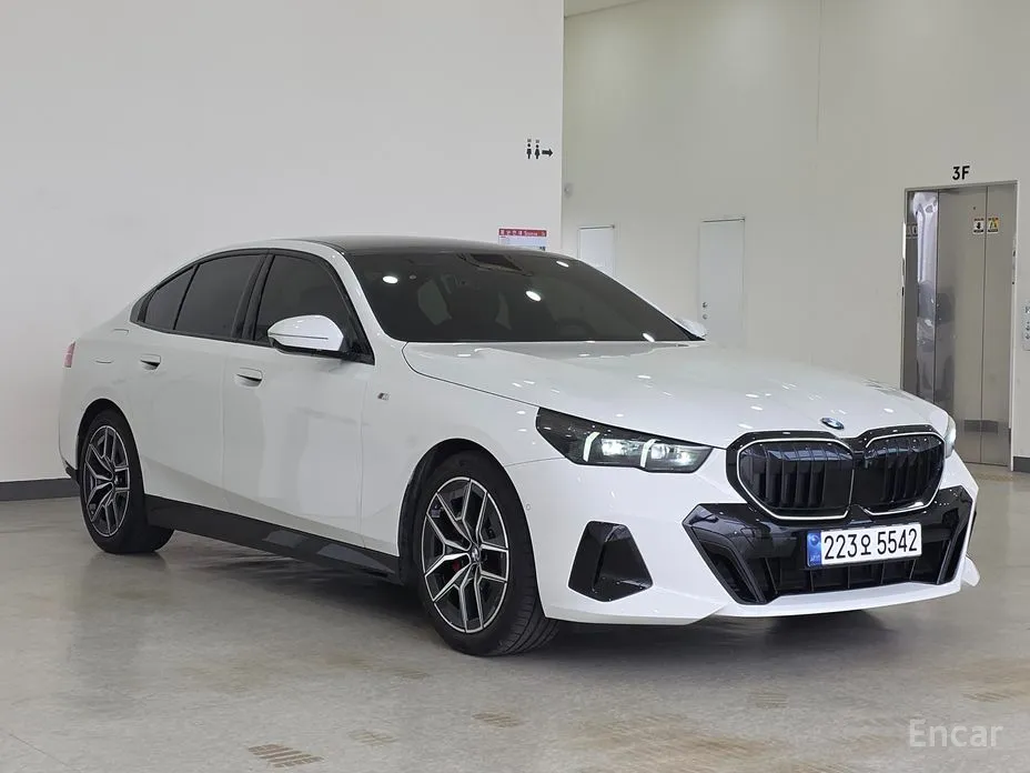 Фото 6 - BMW 5 Series