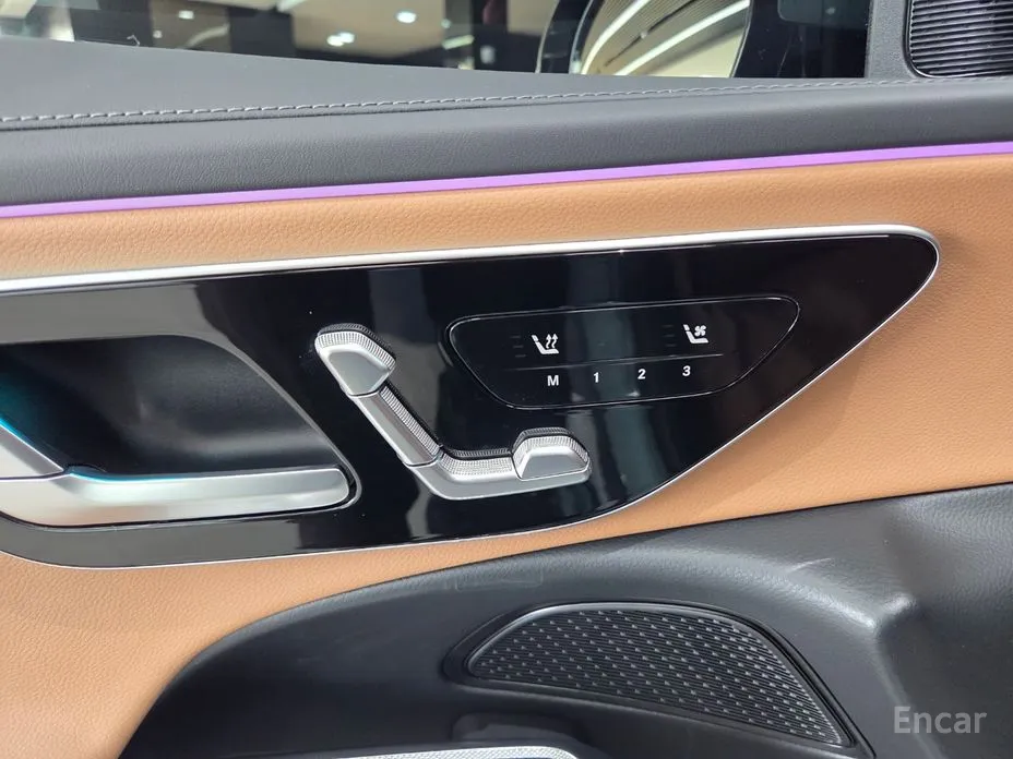 Фото 10 - Mercedes-Benz E-Class