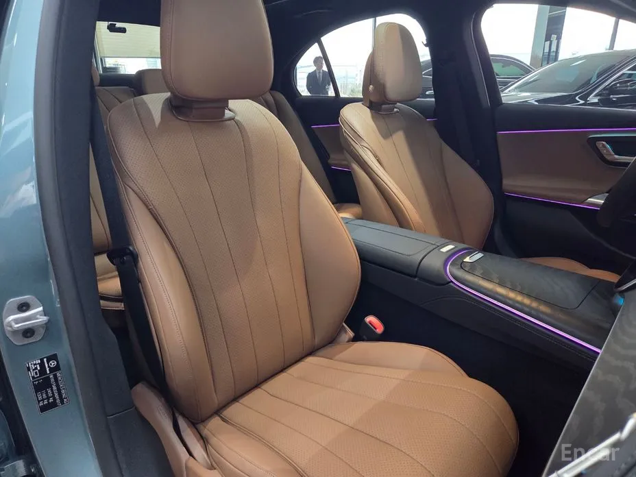 Фото 11 - Mercedes-Benz E-Class