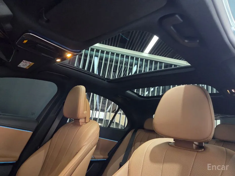 Фото 14 - Mercedes-Benz E-Class