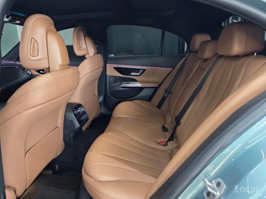 Фото 16 - Mercedes-Benz E-Class