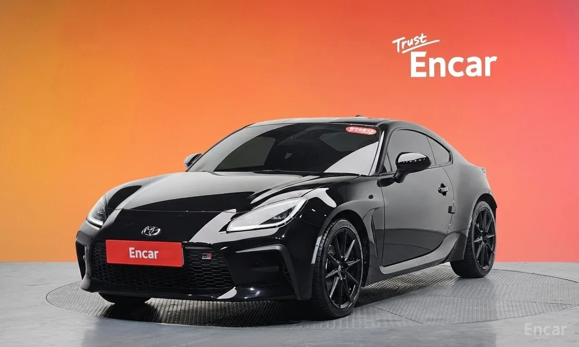 Фото 1 - Toyota 86