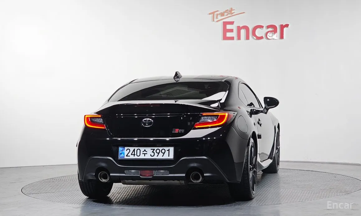 Фото 4 - Toyota 86