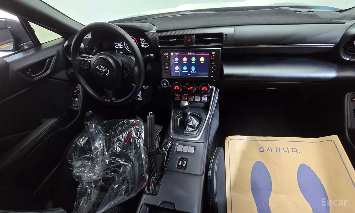 Фото 7 - Toyota 86