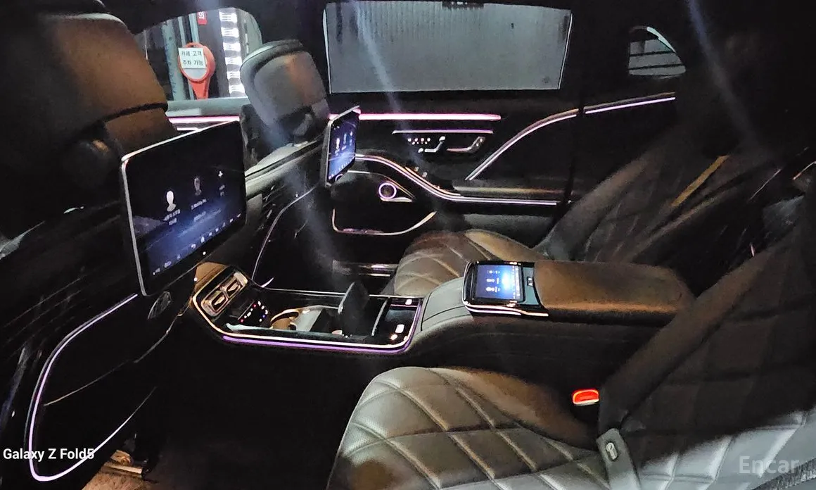 Фото 13 - Mercedes-Benz S-Class