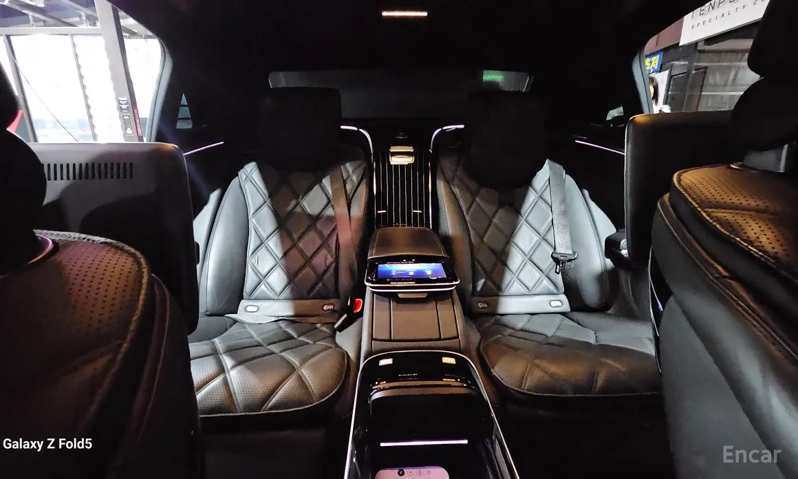 Фото 14 - Mercedes-Benz S-Class