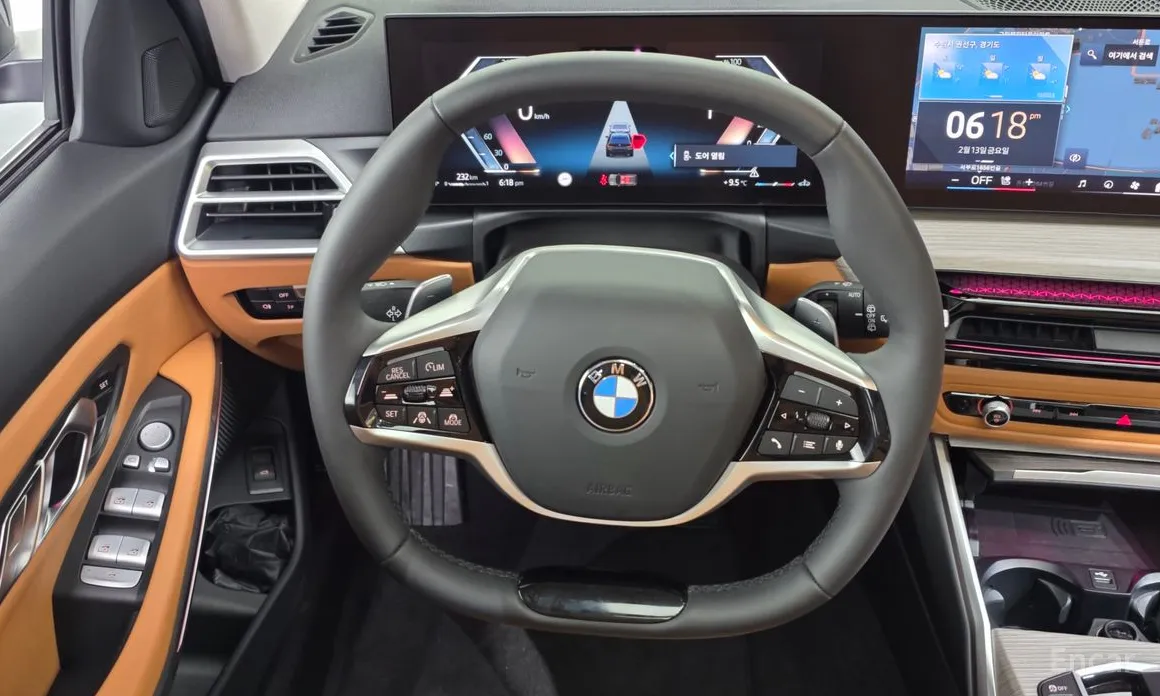 Photo 13 - BMW 3 Series