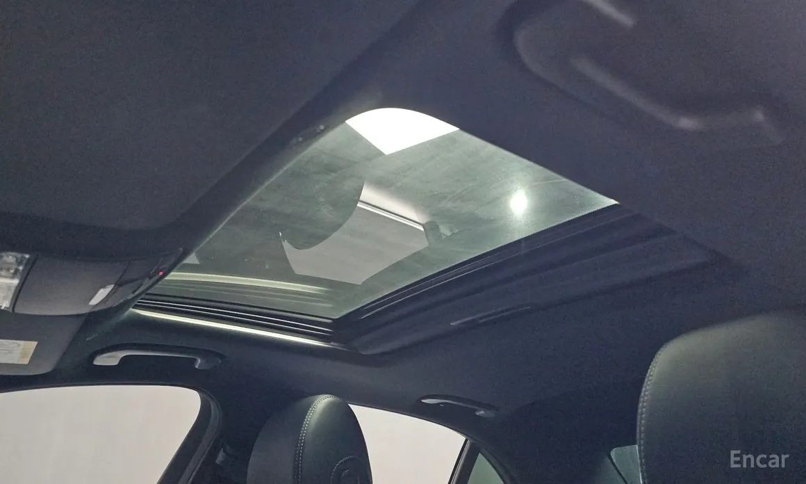 Фото 19 - Mercedes-Benz E-Class