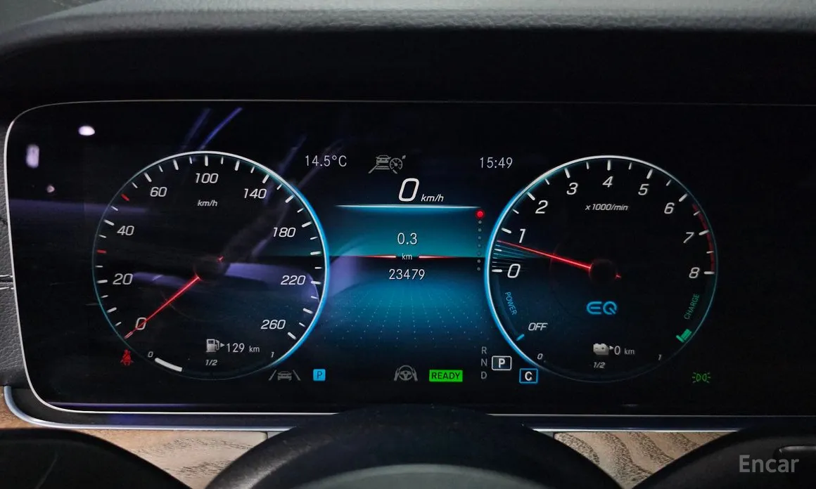 Фото 8 - Mercedes-Benz E-Class