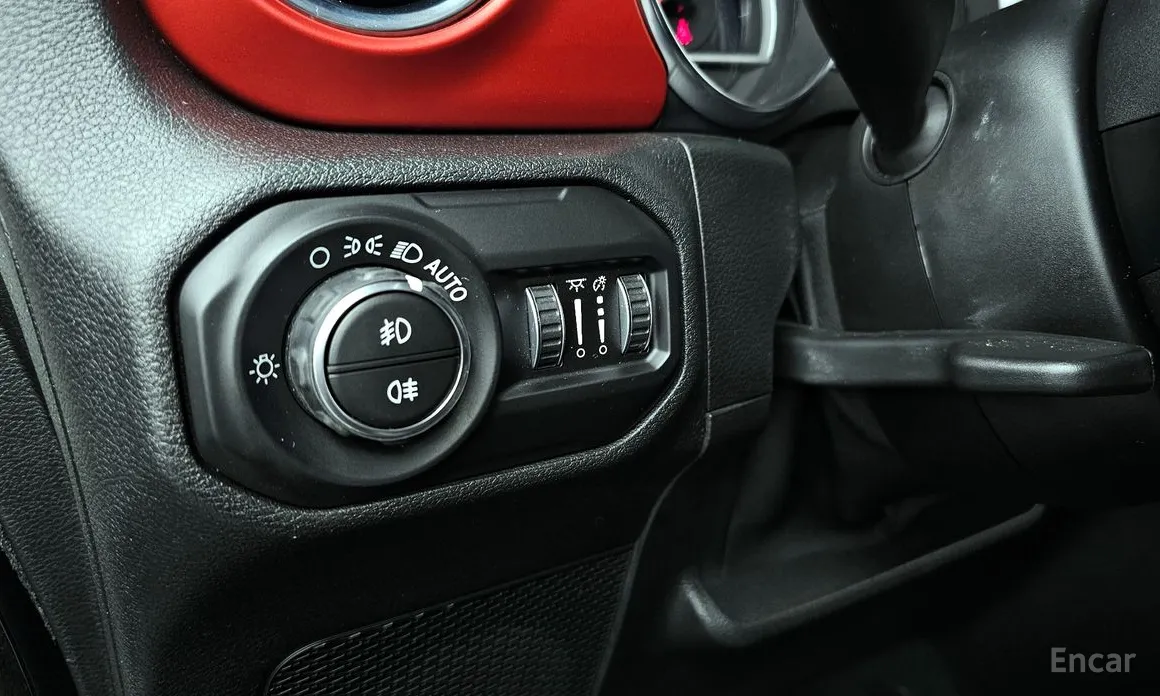 Фото 14 - Jeep Wrangler