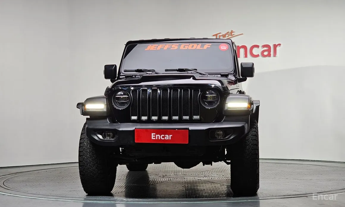 Фото 3 - Jeep Wrangler