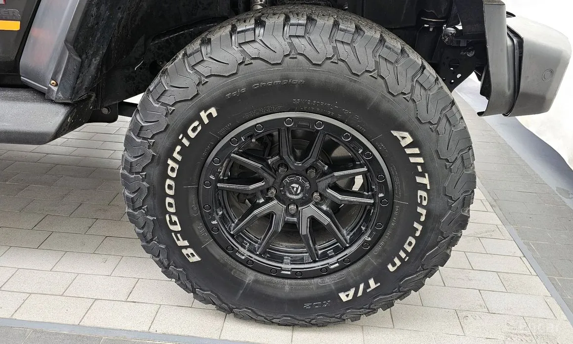 Фото 5 - Jeep Wrangler