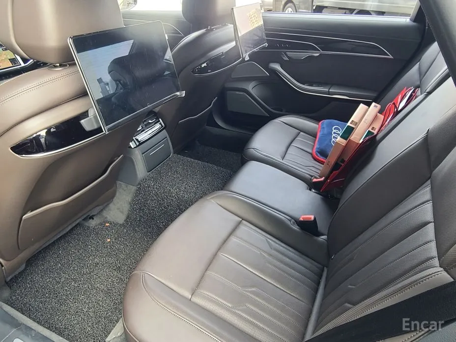 Фото 16 - Audi A8