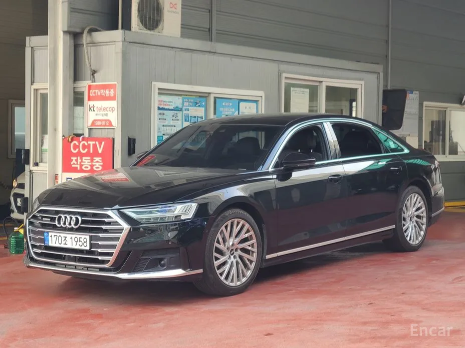 Фото 6 - Audi A8