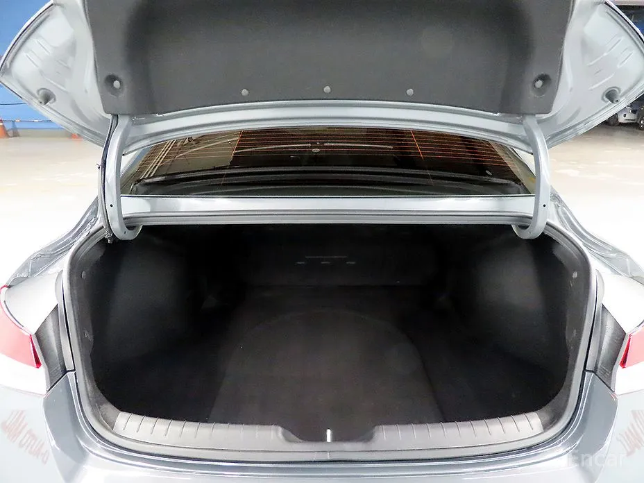 Фото 17 - Hyundai Avante