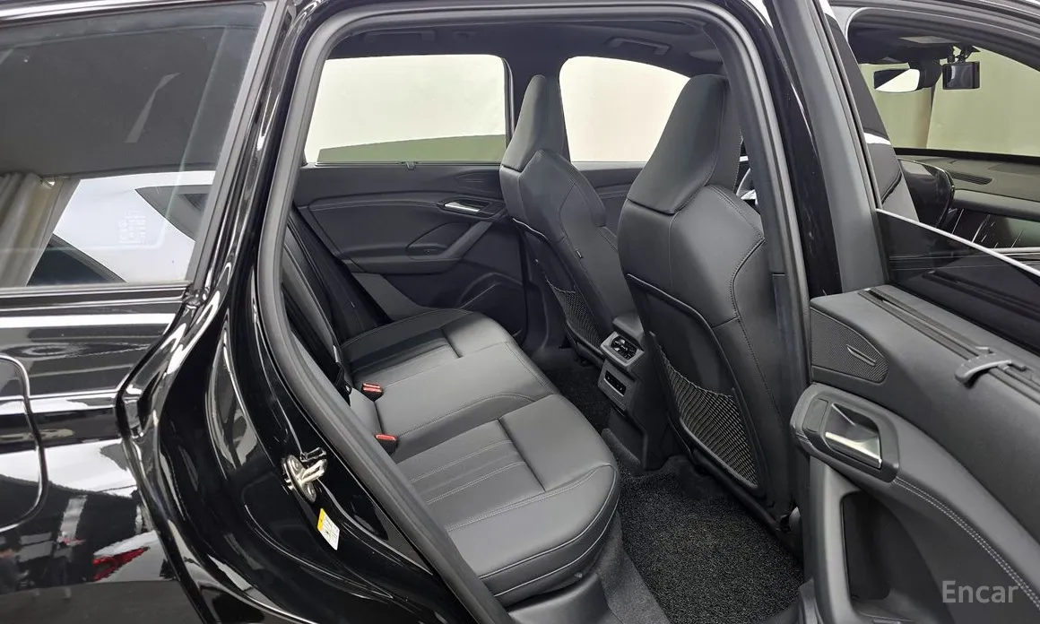 Фото 12 - Audi Q6 e-tron