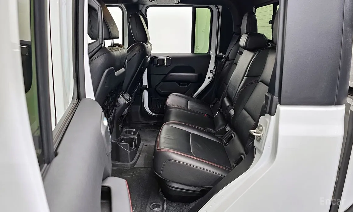 Фото 11 - Jeep Gladiator