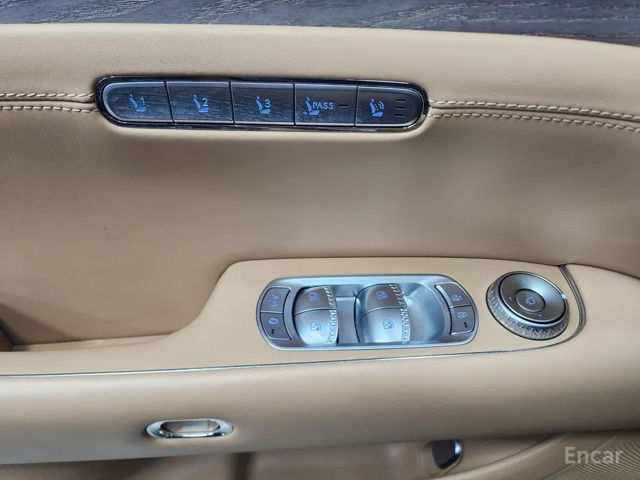 Фото 10 - Genesis G90