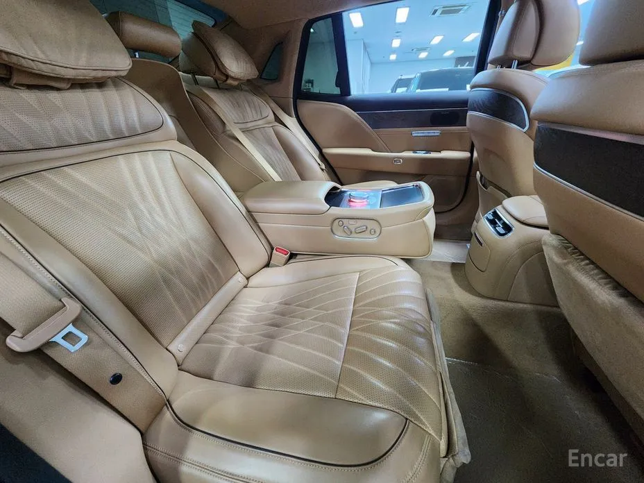 Фото 17 - Genesis G90